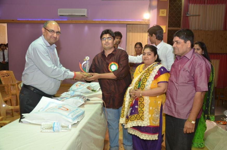 Smt BNB Swaminarayan Pharmacy College Vapi Gallery photo 8
